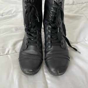Combat boots